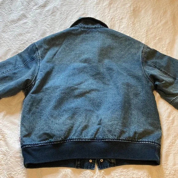 NWT Quilted Levi’s Jacket - Picture 11 of 12